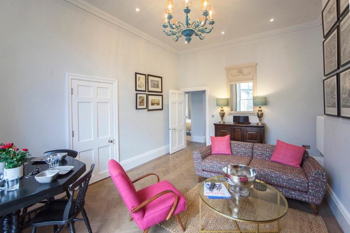 Stylish City Centre Apartment - Бат Экстерьер фото